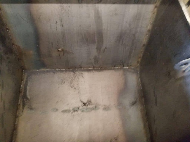 Термос-бункер для горячего асфальта с подогревом SV2000